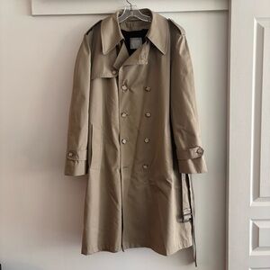 Woodmere Men's Tan Trench Coat with Faux Fur Lining Size 42L